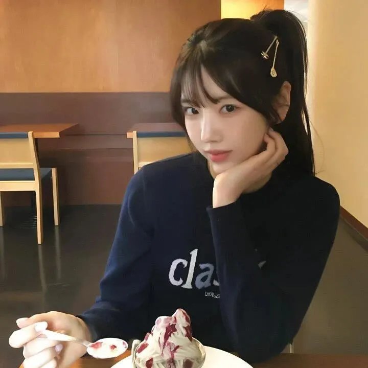 血红溅白纱